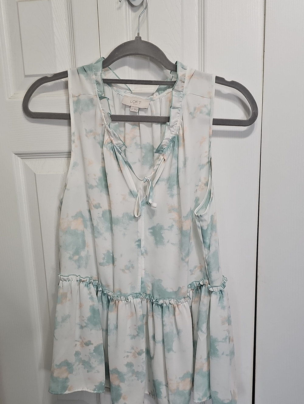 Loft tie dye sleeveless top